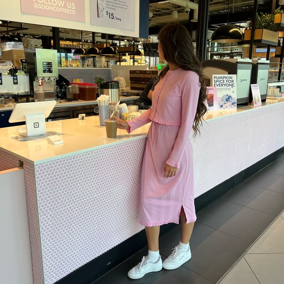 Pink Midi Skirt Set - LINK IN BIO ONLINE SHOP - Picture 2 of 4